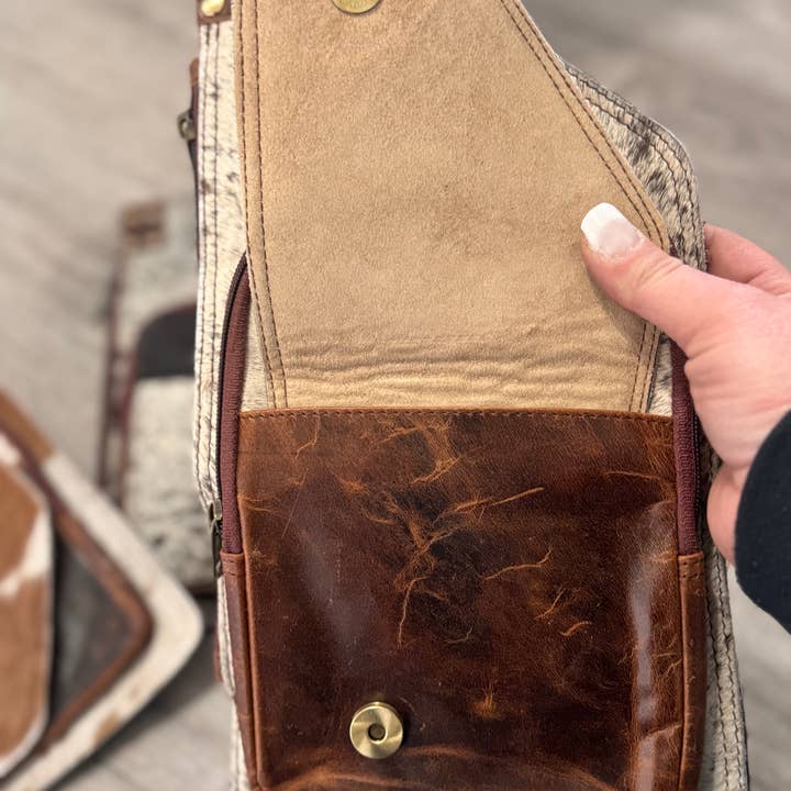 FRINGE & LUXE - Wholesale Crossbody bag – Women's - Prairie chic cowhide sling crossbody 1