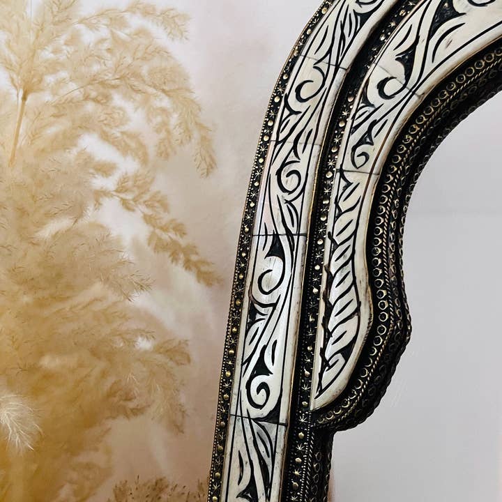 Palmeraies – wholesale Wall mirror – Vintage Moroccan Arch Mirror - Bone Inlay Antique Mirror1