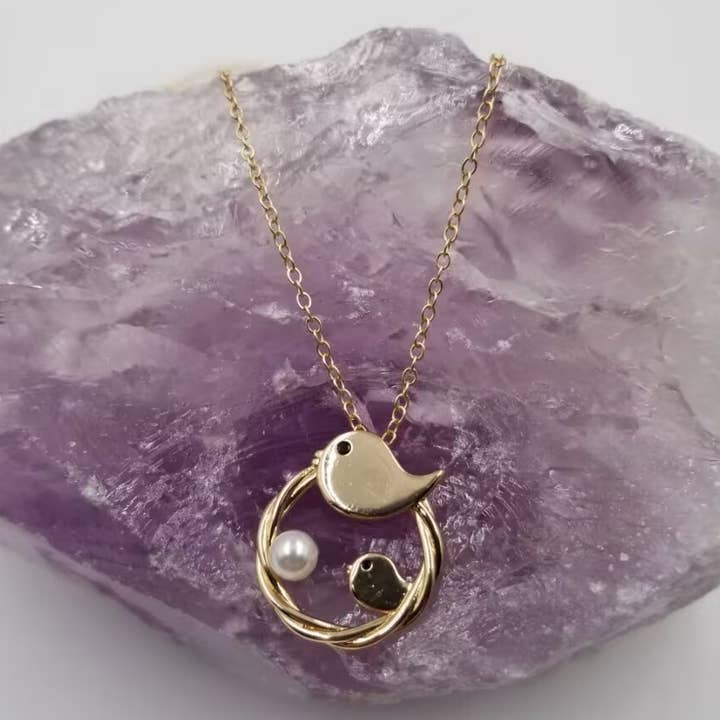 Gold Chain Mama Bird Necklace - MOTHERS DAY for wholesale by magnolia jewelry