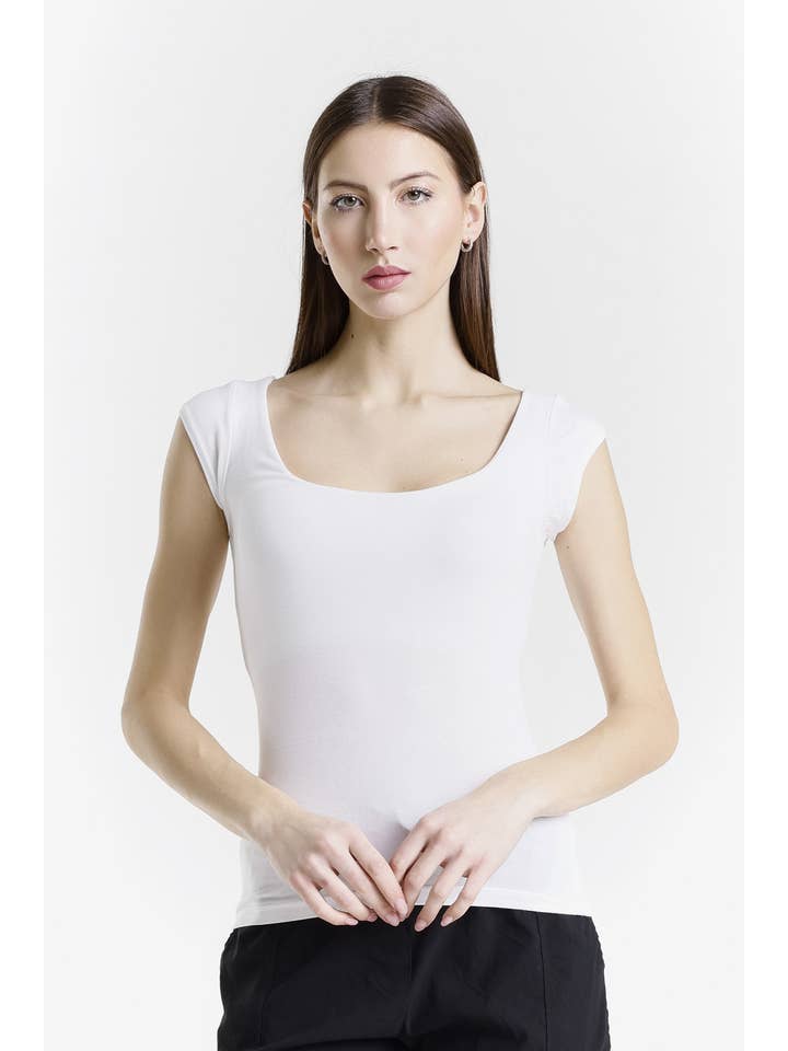 TINA Stephens Italy/Tees By Tina – wholesale Stickad topp - Dam – Kennedy T-shirt med ärm och inbyggd bh (BSS701)