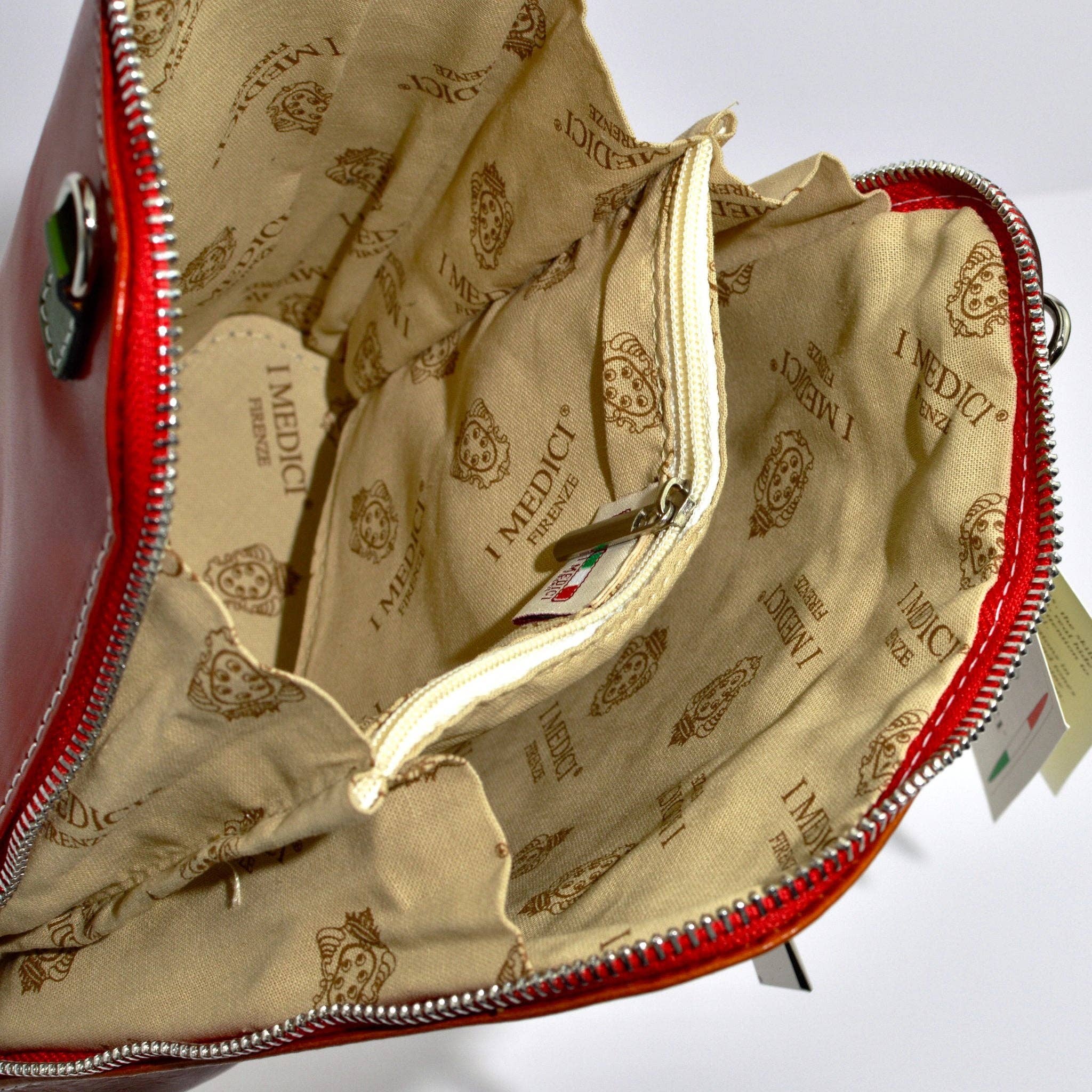 Via Graceffo – wholesale Handväske- och väskaccessoar – Dam – Valentina Crossbody Väska, Italienskt Läder11