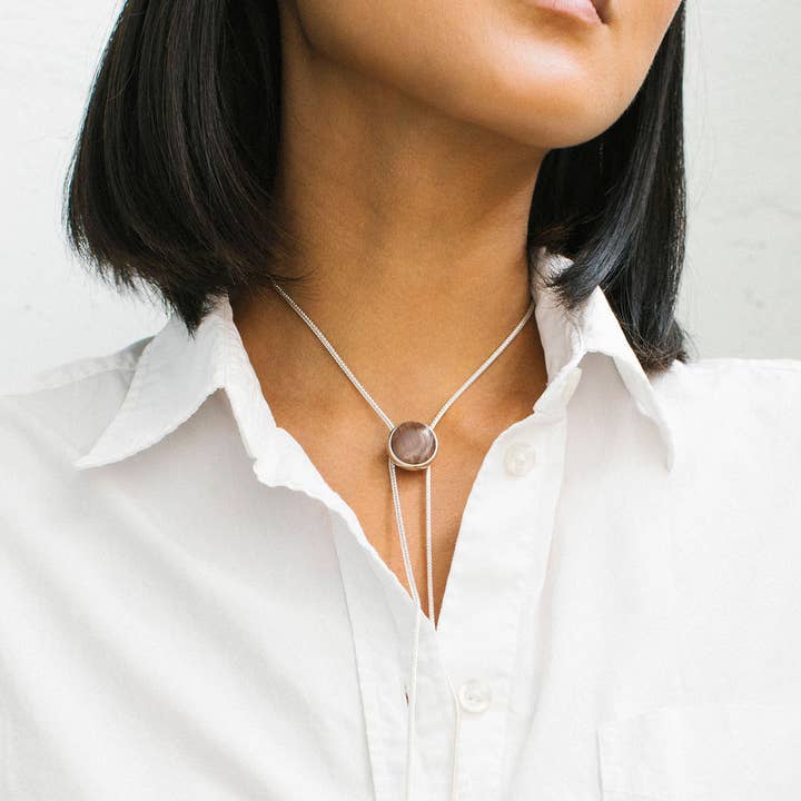 Sarah Safavi Jewelry – wholesale Hänge-/berlockhalsband – Bolo slips med sten