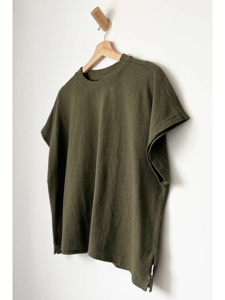 Le Bon Shoppe – Großhandel T-Shirt – Damen – Jeanne Shirt mit Dolman-Ärmeln (2XS-2ML)9