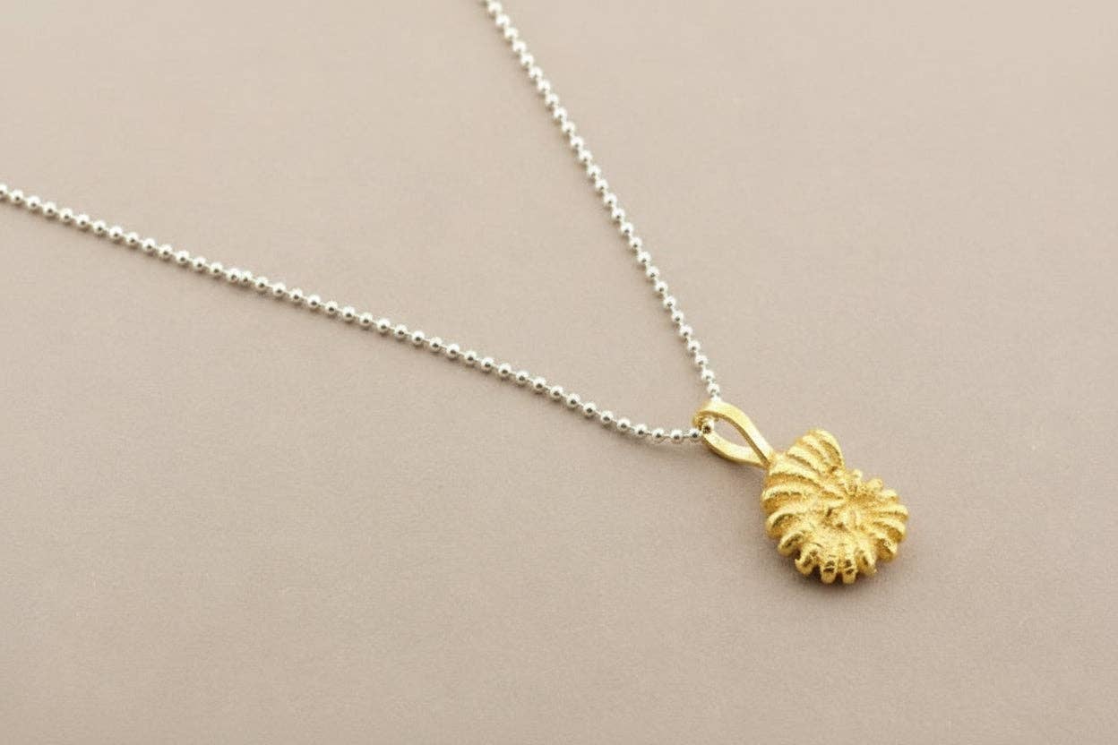 Makers & Providers - Wholesale Pendant/charm necklace - Golden spiral fossil pendant on 45cm ball chain - sterling silver