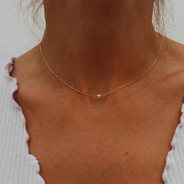 18K gold necklace, pearls necklace, minimalist necklace. for wholesale on Faire5
