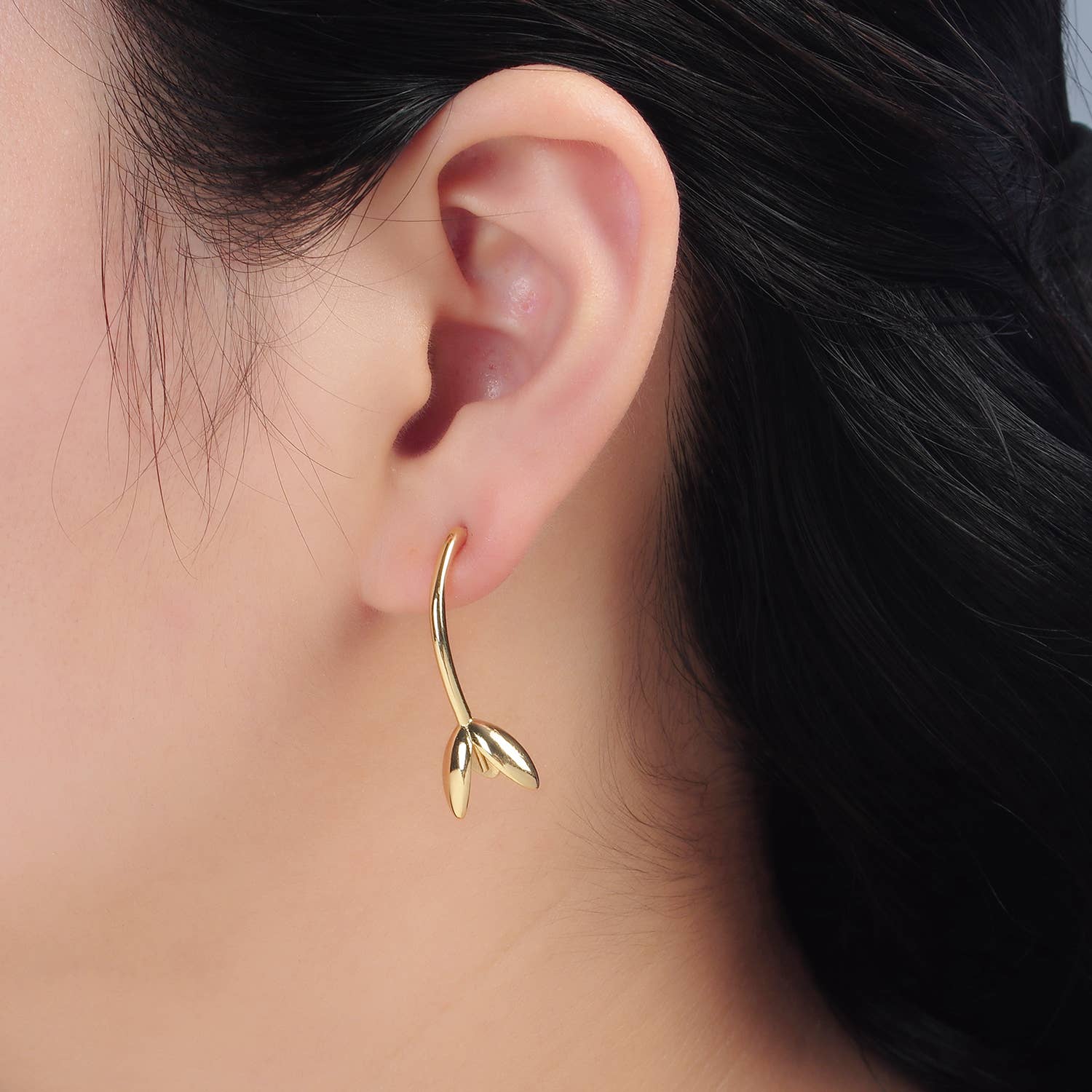 Aim Eternal - Vente Boucles d'oreilles pendantes - Clous d'oreilles à tige en forme de tulipe fourrée en or 24 carats | Q-3861