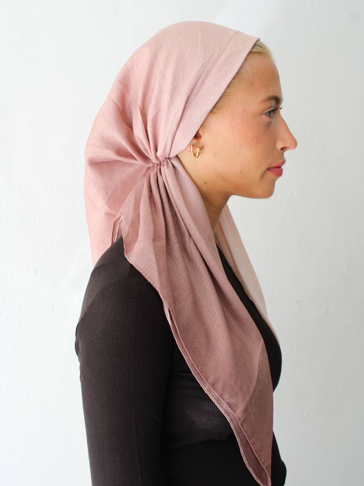 VERSÁTIL PRÉ-AMARRADO Shimmer Ombre Latte (com Aderência de Veludo) por atacado de The Scarf Bar