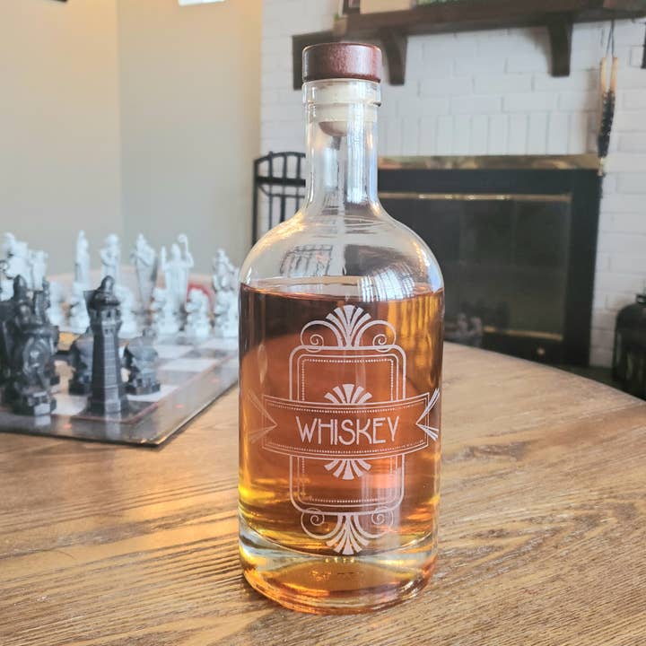 Lot de 6 flacons gravés pour carafe pour la vente par Killorglin Creations