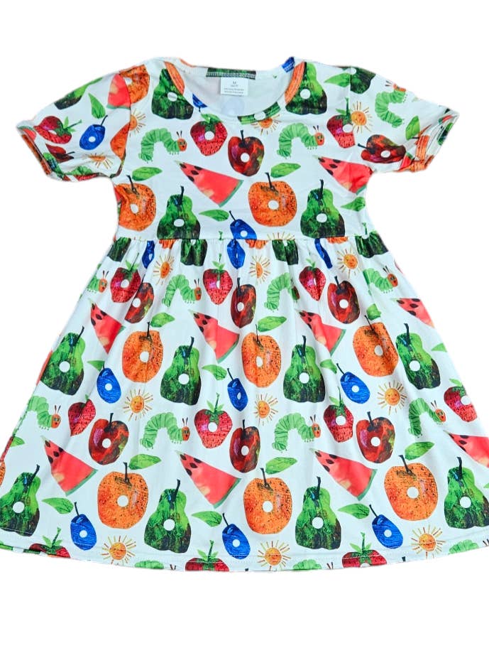 Kurzarm-Kleid aus Milchsilk mit Raupenmotiv für den Großhandel von Great Lakes Kids Apparel