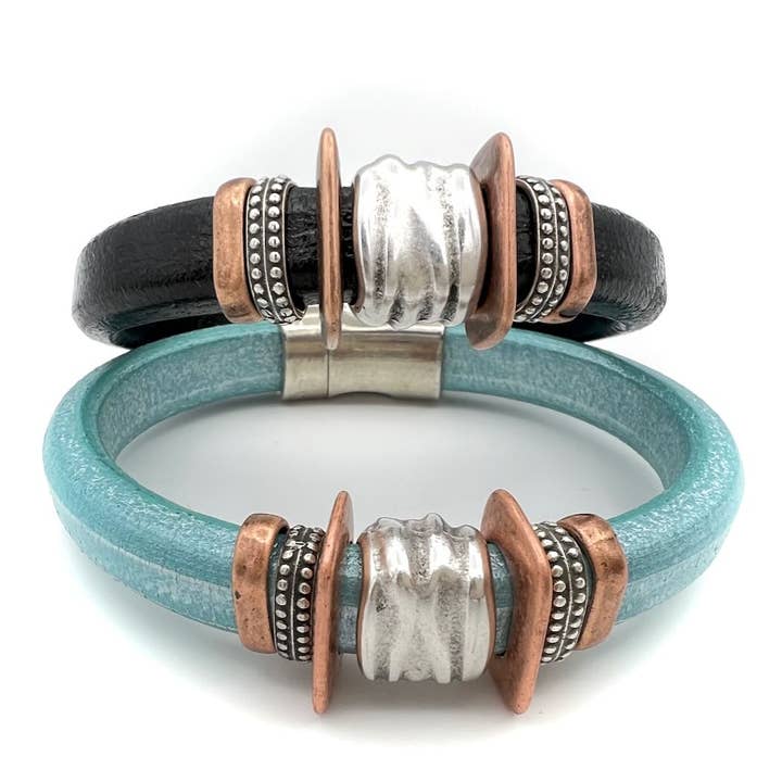 Bracelet à nœud en argent (MC) pour la vente par Montana Leather Designs