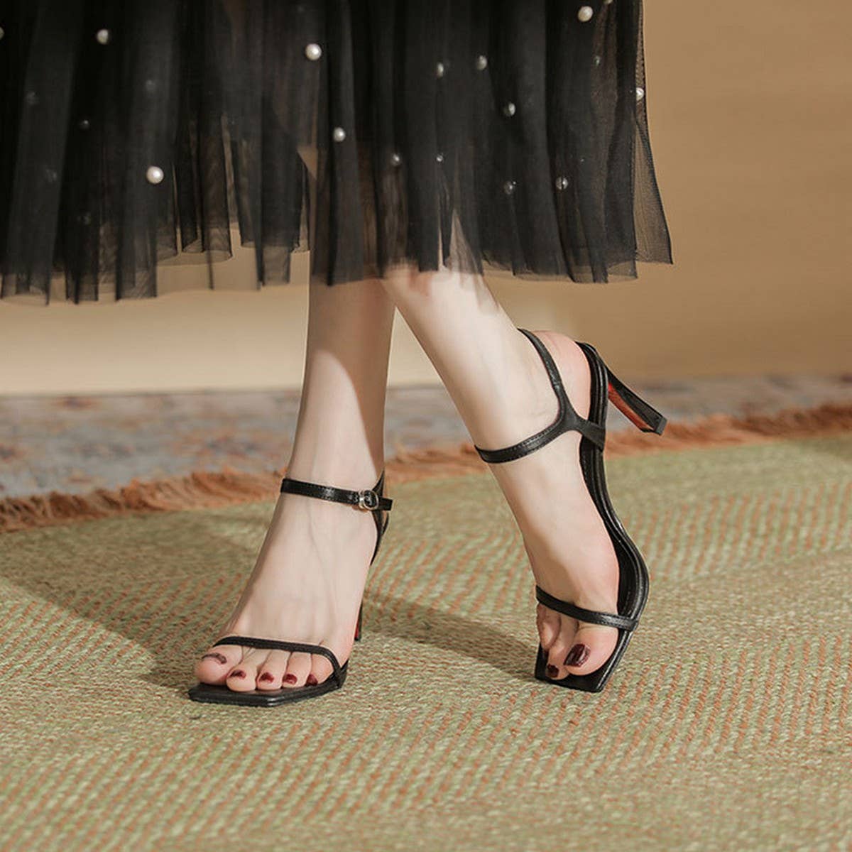 BLACK MINIMALIST SQUARE HEADED LADIES HEELS_CWSHH0021 for wholesale on Faire7