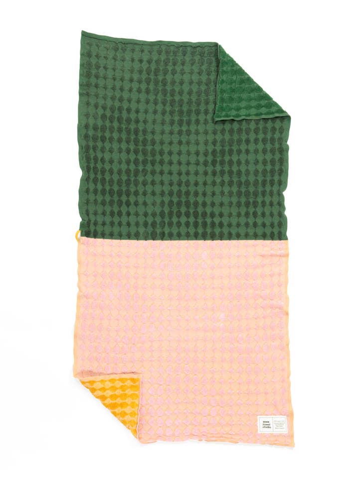 Dammbadhandduk | Aprikosblad
65 x 130 cm för wholesale av towel.studio