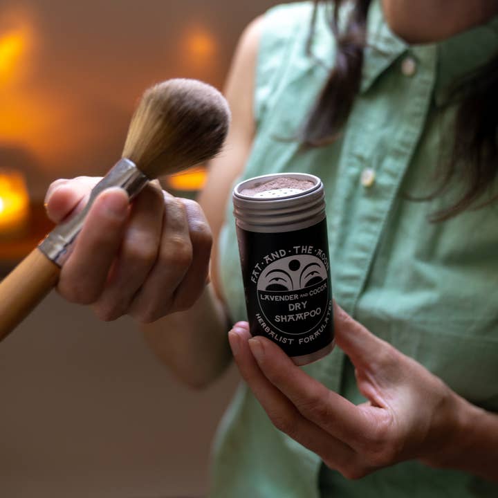 Fat and the Moon - Wholesale Dry Shampoo - Lavender and Cocoa Dry Shampoo1