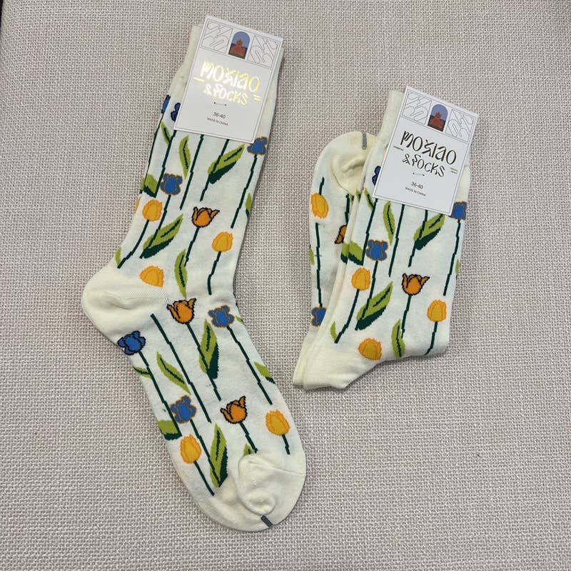 Tourtiwi - Vendita all'ingrosso Calzini - Donna - Calzini alla caviglia con motivo artistico colorato di tulipani e fragole.11