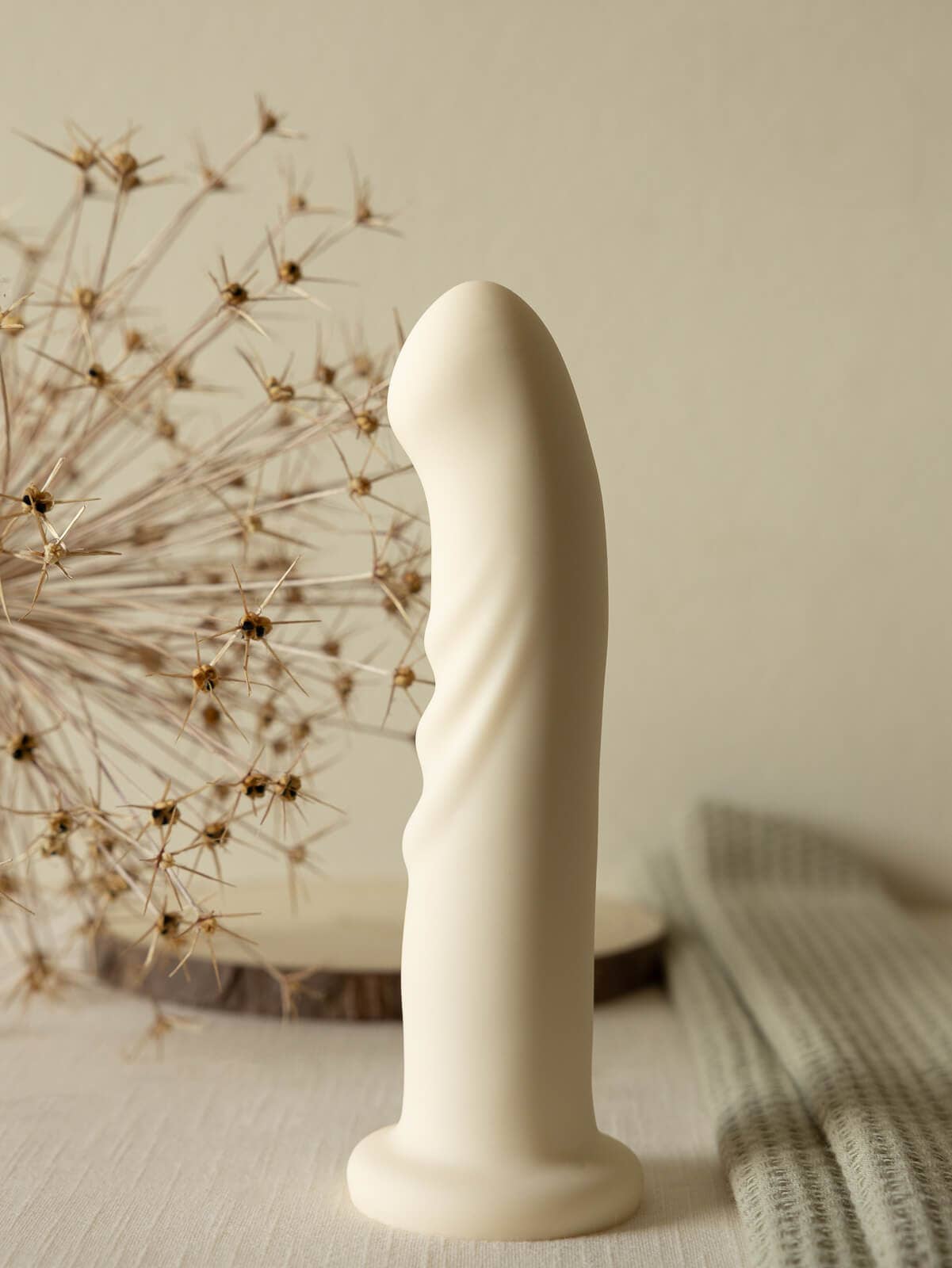 The Natural Love Company - Wholesale Sex Toy - Dill-e | Suction Cup Thrusting Dildo with Vibration