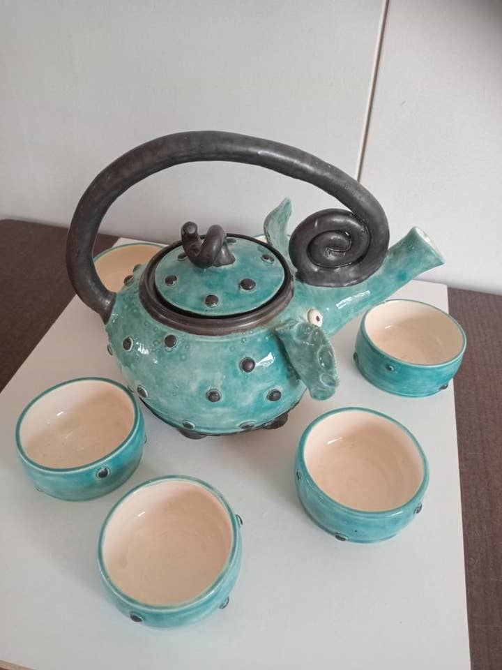 Theeservies of koffieservies in de vorm van een olifant voor wholesale door Poterie Art Déco