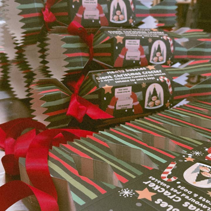 Apex Pet Products (Meaty Bubbles) - Wholesale Pet Toy - Cat/Dog - Giant Christmas Cracker 3 x 150ml Christmas flavours