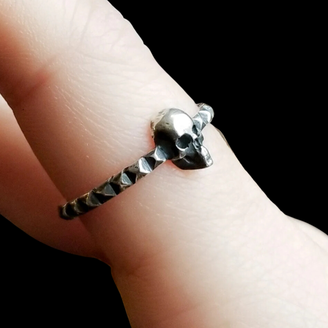 Inchoo bijoux inc - Wholesale Cocktail/Statement Ring - Studded Tiny Rocker Skull Ring0