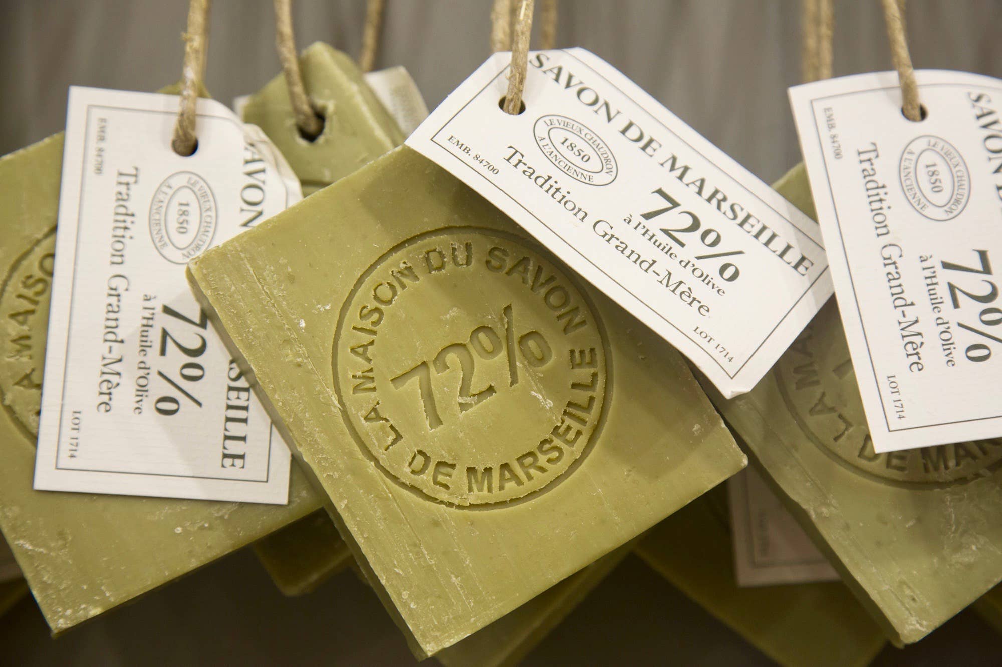 Just Edward Botanicals - Wholesale Dish Soap - Savon de Marseille soap slice - 150g Olive2