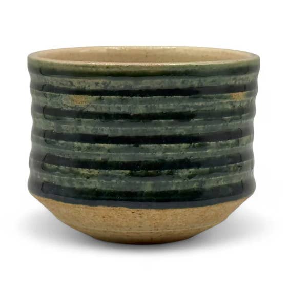 Kura Grøn Mino-yaki Chawan - Japansk Mini Matcha Skål for engroshandel hos Inoue Tea