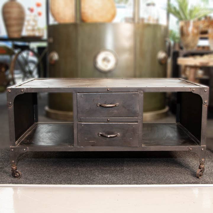 Aparador baixo de ferro marrom com estilo industrial, altura 47 cm por atacado de Antikas