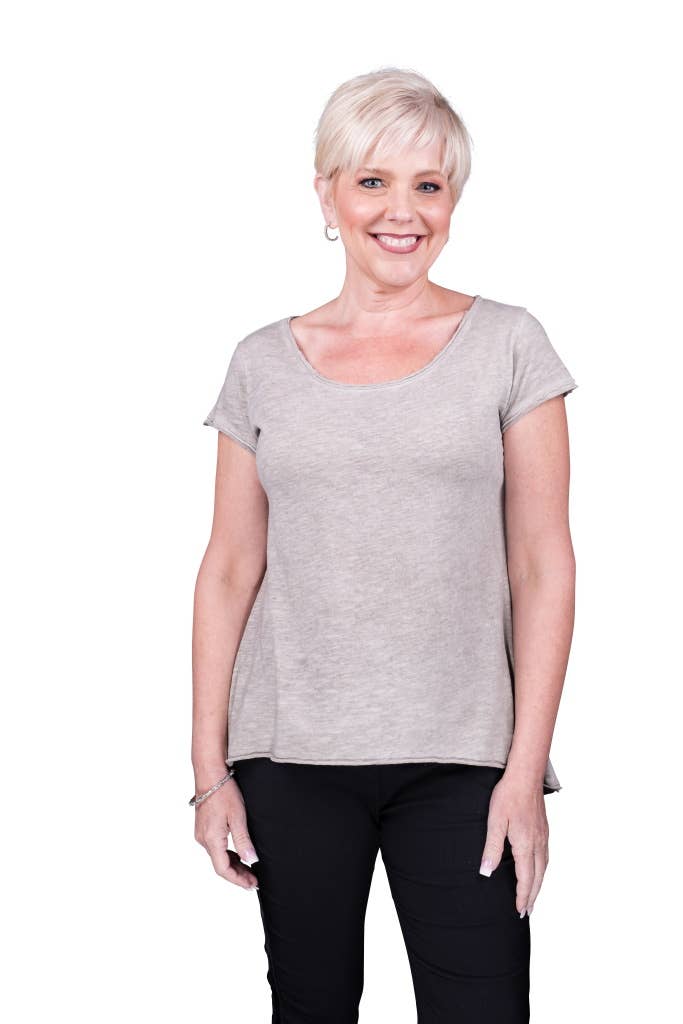 TINA Stephens Italy/Tees By Tina - Wholesale Tunic - Women's - Opal Hi Lo Crew Neck Tee (BSS126)18