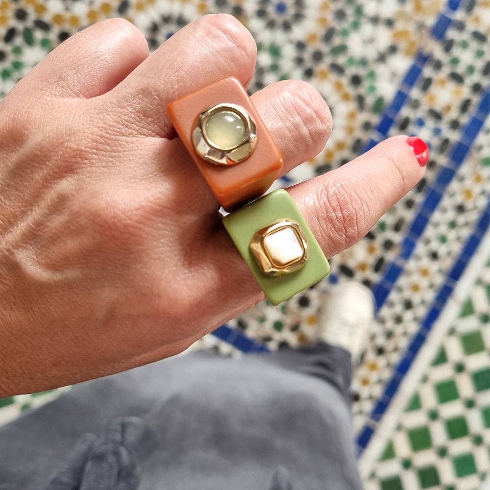 ÉMOLO - Wholesale Cocktail/Statement Ring - Large pistachio green ring with mother-of-pearl1