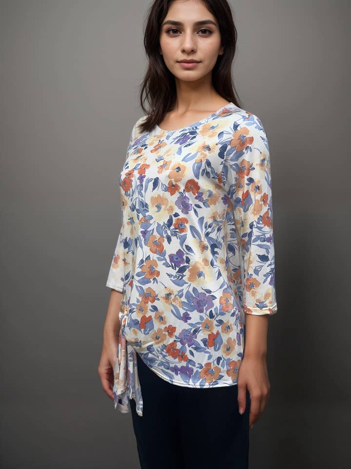 Haut asymétrique à nouer devant à motif floral pour la vente par Casual & Co.