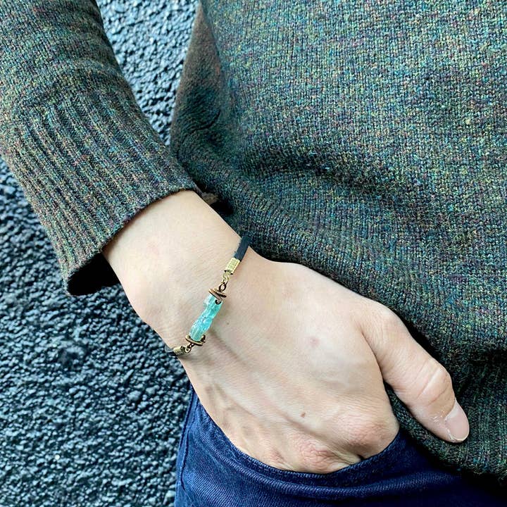 Raw Stone Elegance - Wholesale Charm/Dangle Bracelet - Raw Apatite Bracelet, Leather Jewelry, December Crystal1