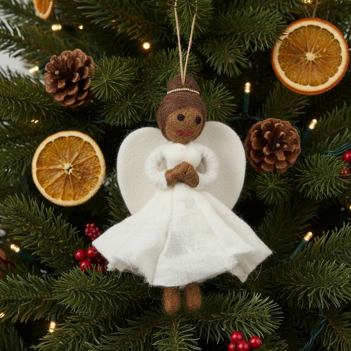 Felt So Good - Vente Objets de décoration - Ange de Noël artisanal en feutre équitable suspendu pour sapin3