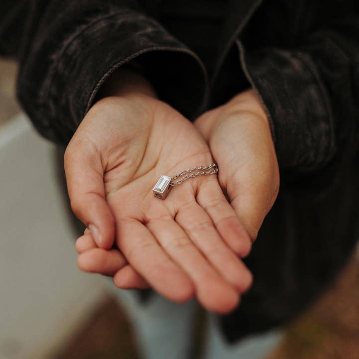 Just Vial - Wholesale Pendant/Charm Necklace - Crystal Urn Necklace - Memorial Cremation Jewelry for Ashes 4