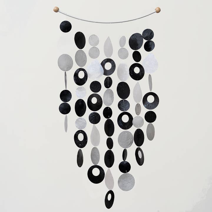 VERKAUF | Capiz-Windspiel Umgekehrter Bogen | Onyx für den Großhandel von Balizen by zen zen garden home