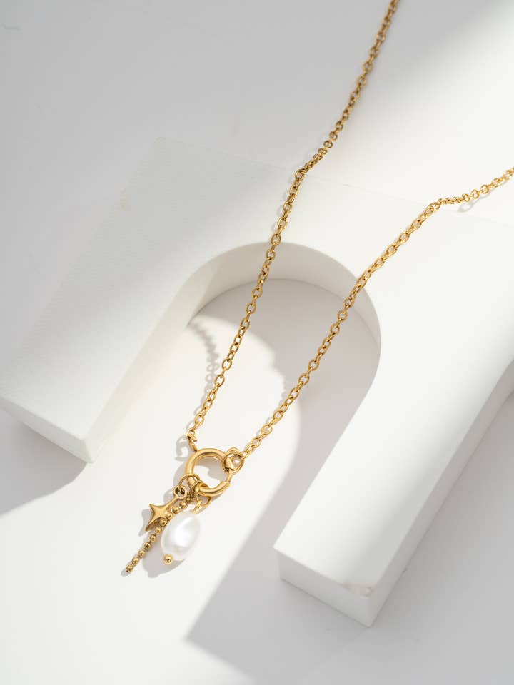 Gouden roestvrijstalen ketting ster kralen trendy chic voor wholesale door COSMOS