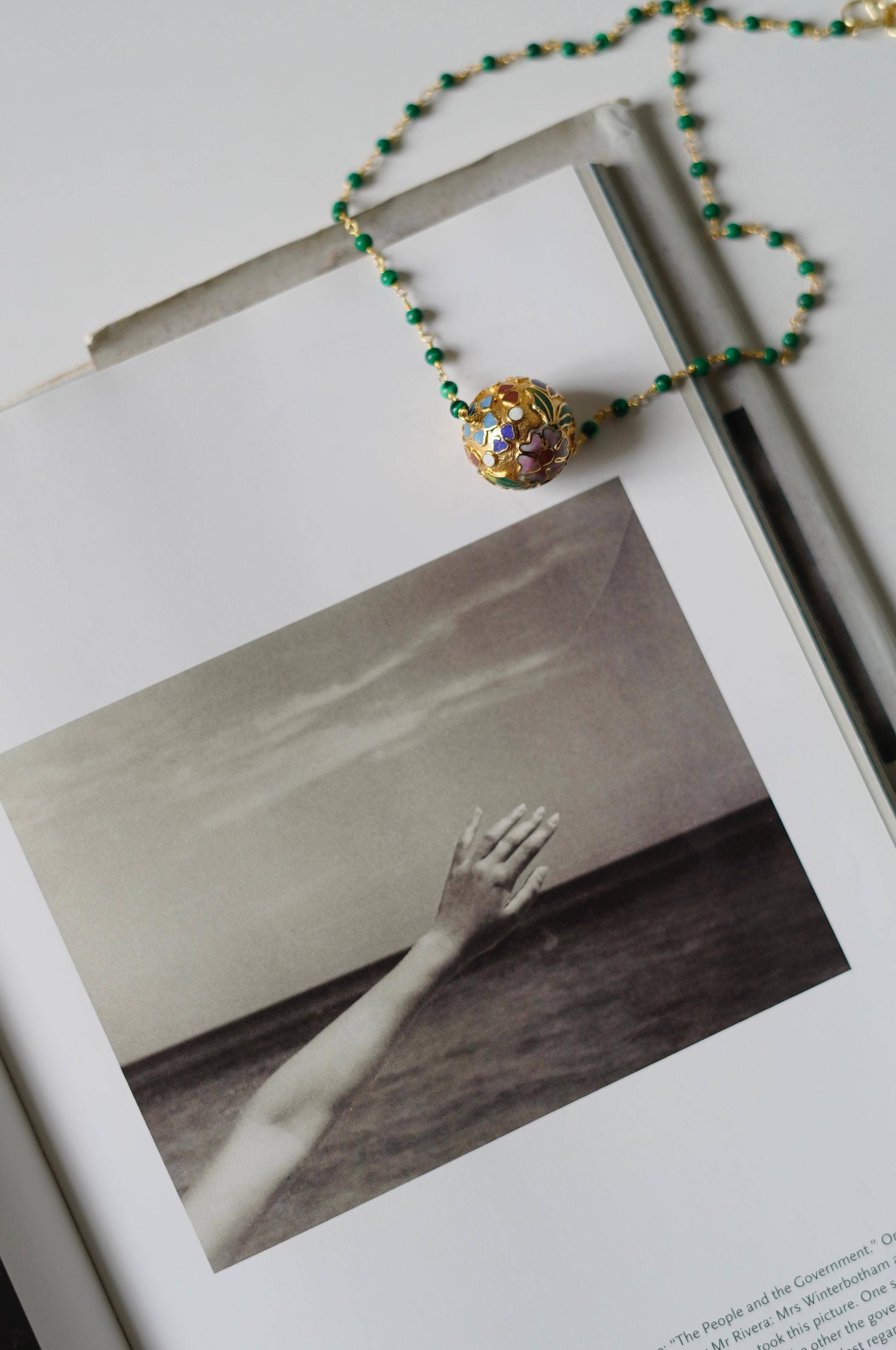 Annahmol - Wholesale Pendant/Charm Necklace - Garden Temple :Vtg Cloisonné Bead & Malachite Chain Necklace4