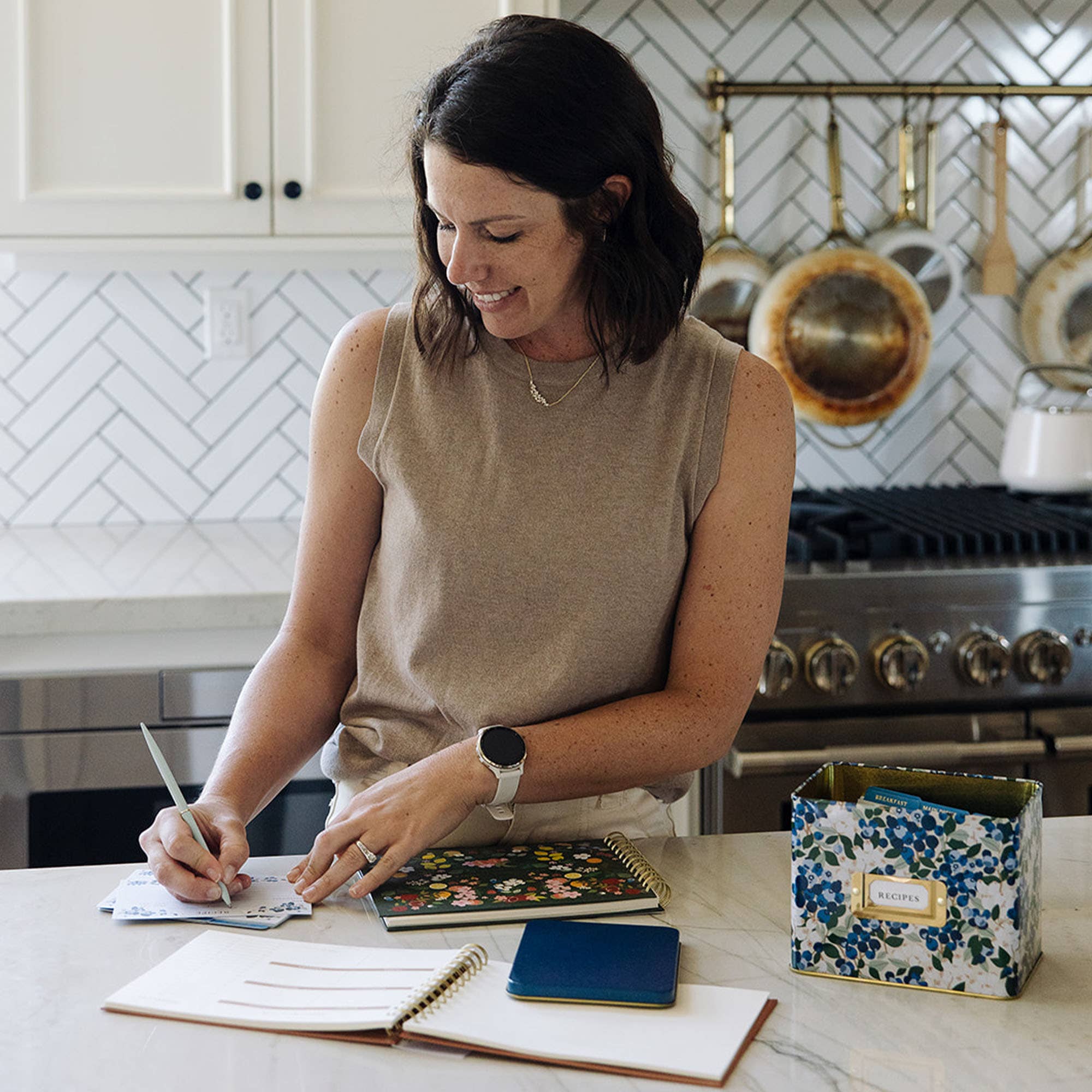 Paper Farm Press - Vente Boîte pour fiches recettes - Boîte à recettes en étain Champ de myrtilles3