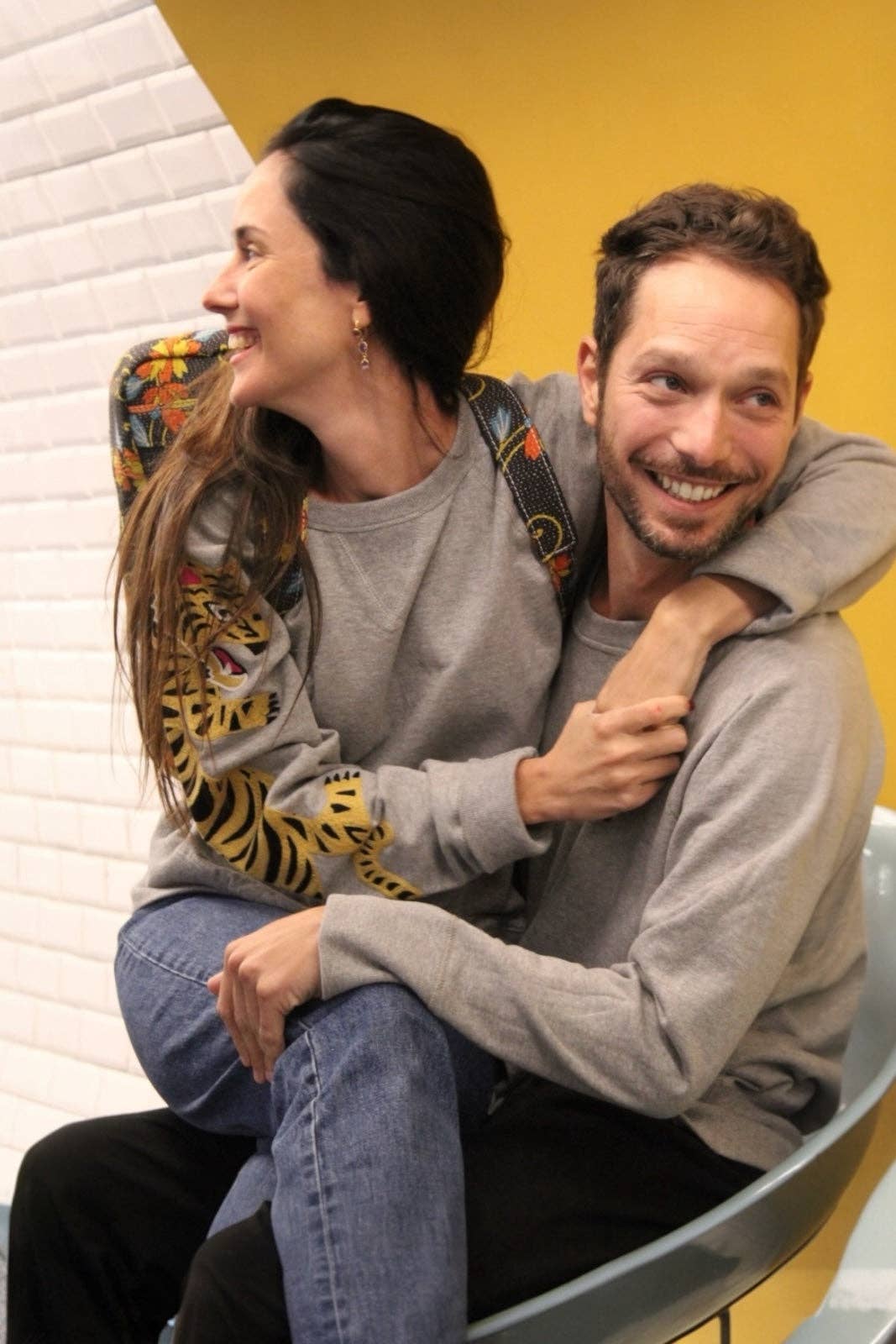 Curiosity Lab - Wholesale Sweatshirt - Women's - Embroidered tiger sweatshirt9