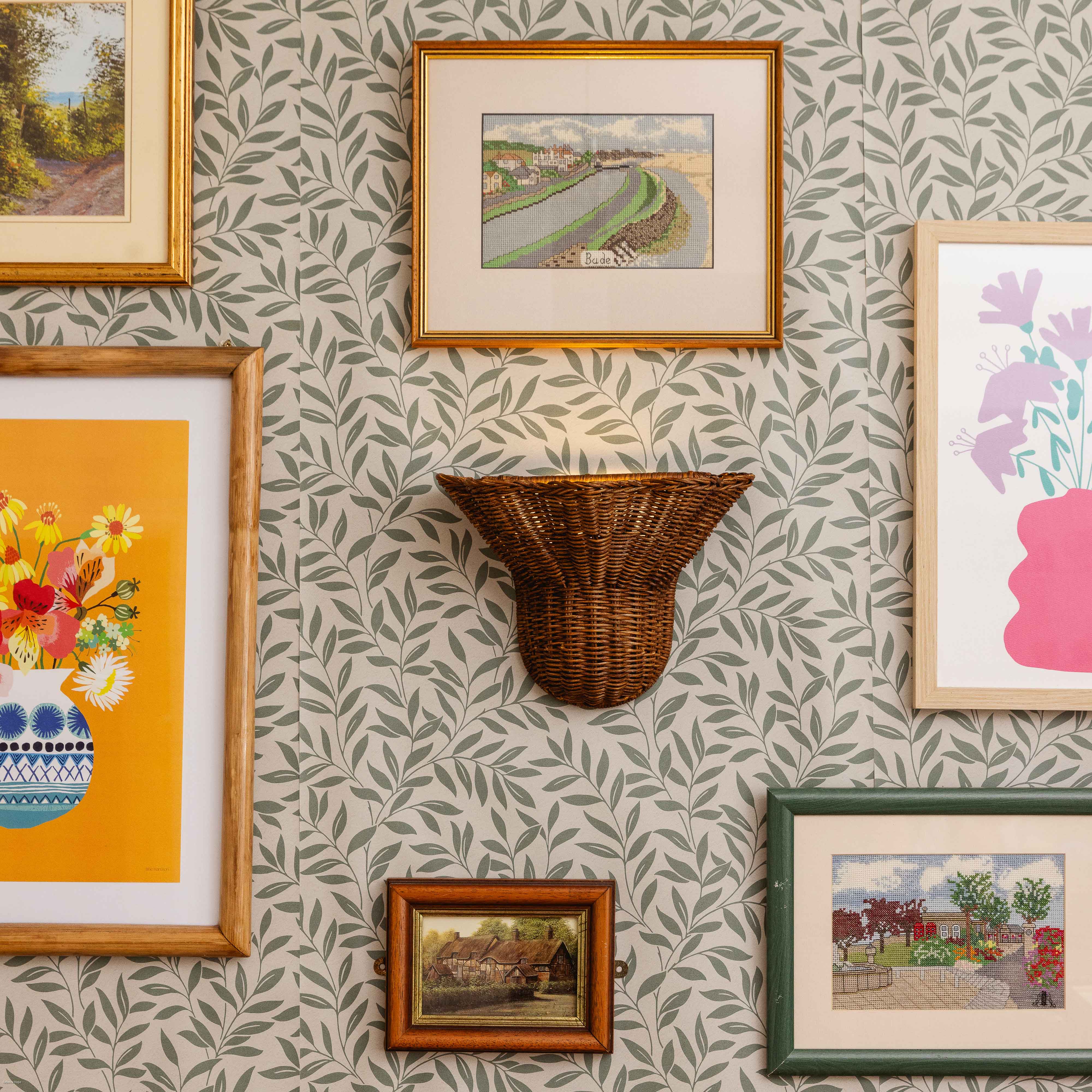 Hastshilp – wholesale Sconce – Luna Wall Light (Small Teak)1