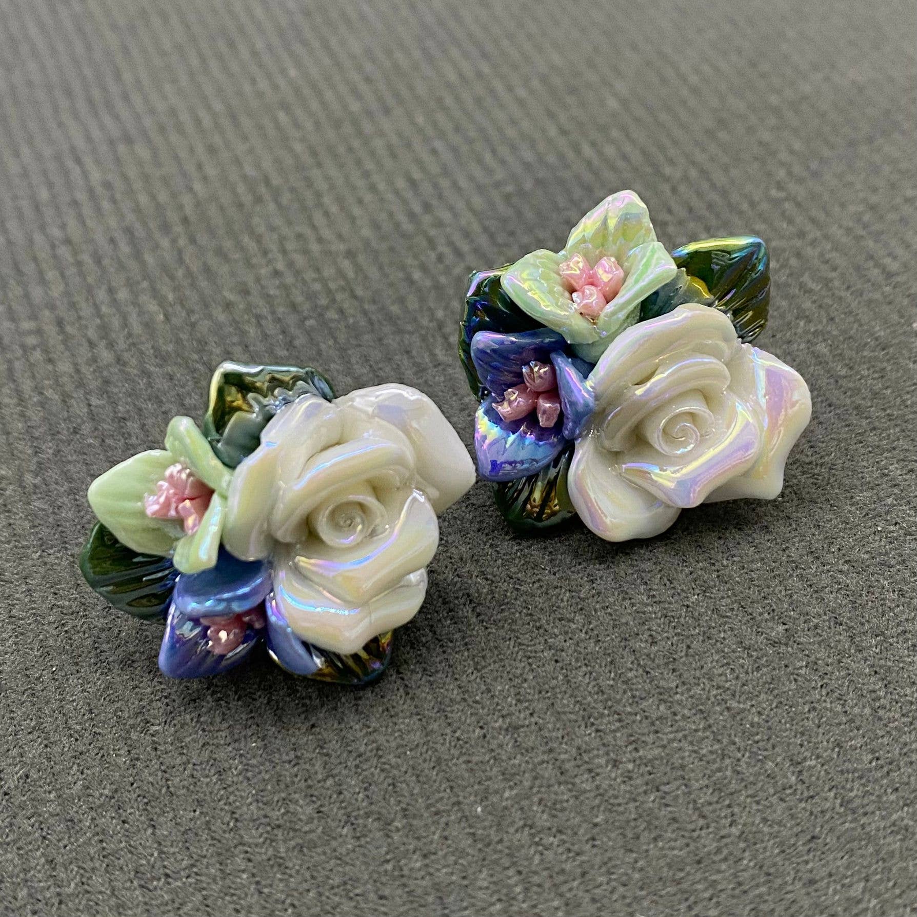 Mio Queena - Wholesale Stud/Post Earrings - Colored Ceramic Flower Stud Earrings2