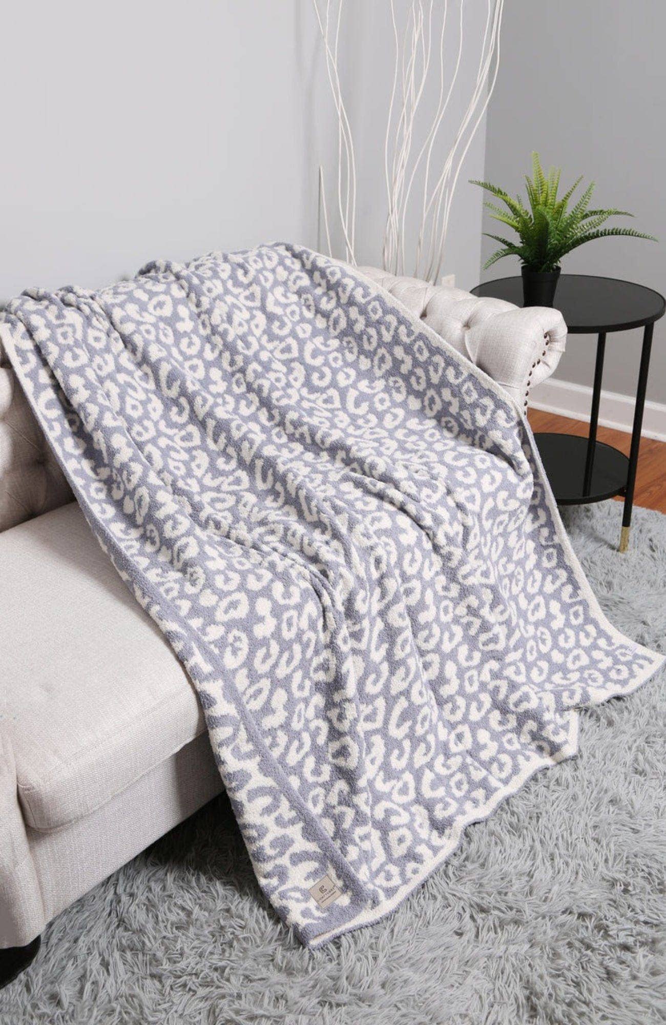 MiMi Wholesale - Wholesale Throw Blanket - Super Lux Leopard Print Throw Blanket11