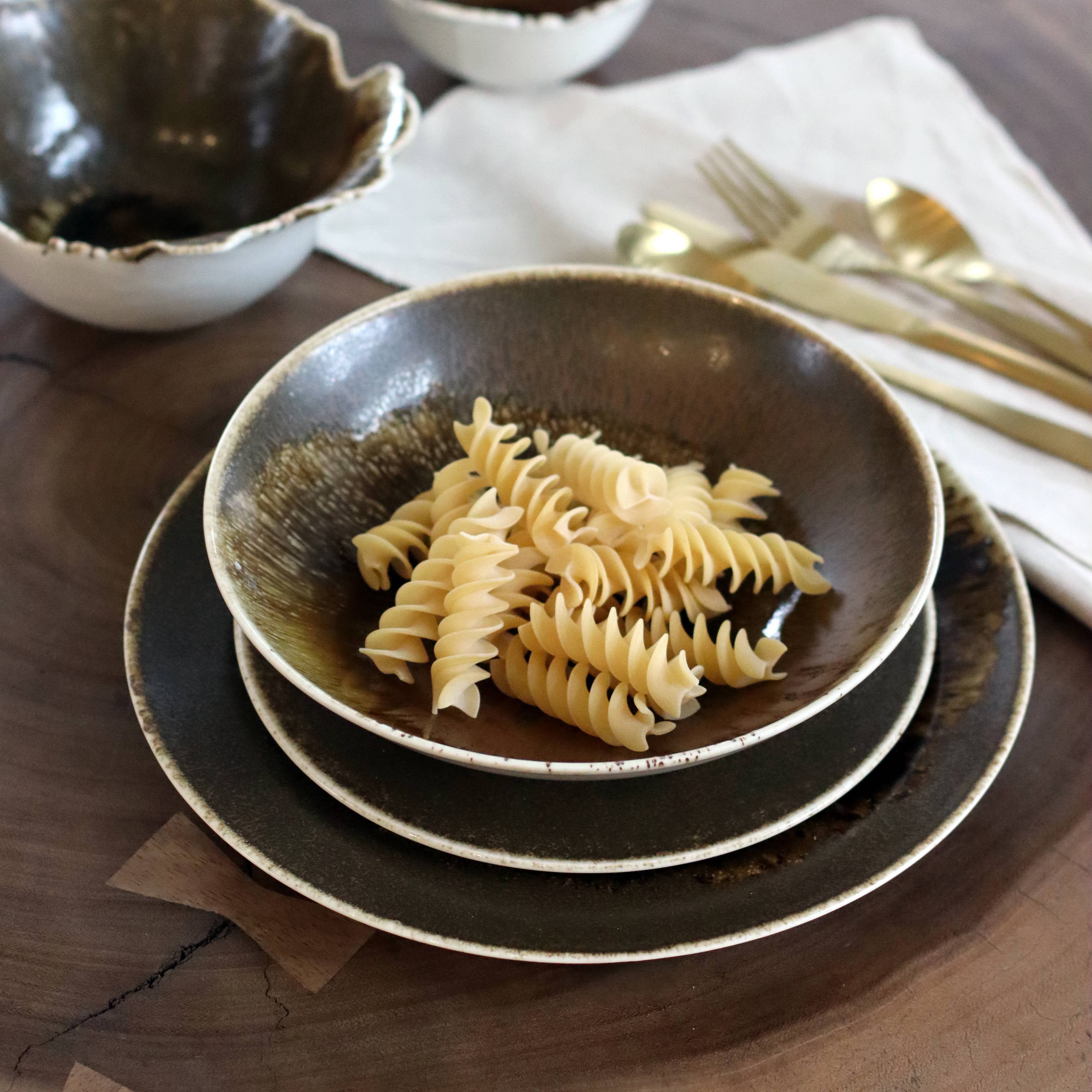 Ogo living - Wholesale Dinner Plate - Saturn deep plate 21cm in brown porcelain3