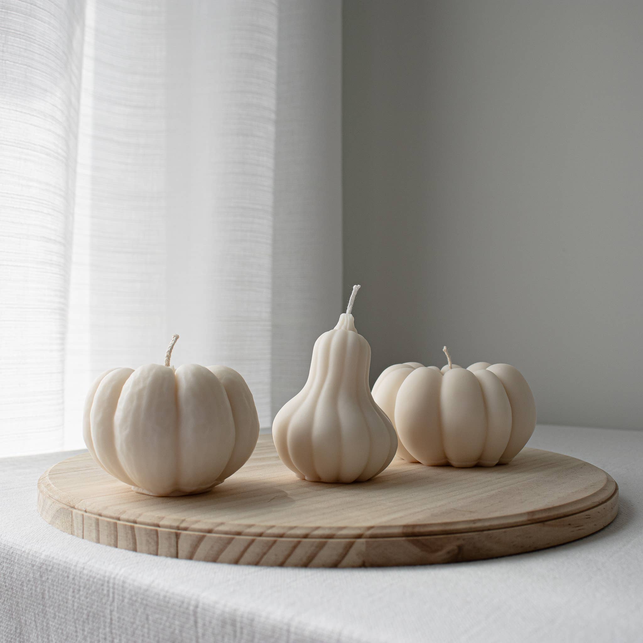 Glowing Harmony Candle Co - Venta al por mayor Velas de diseño llamativo - Vela de Soja con Forma de Calabaza, Decoración de Vela de Calabaza de Otoño1
