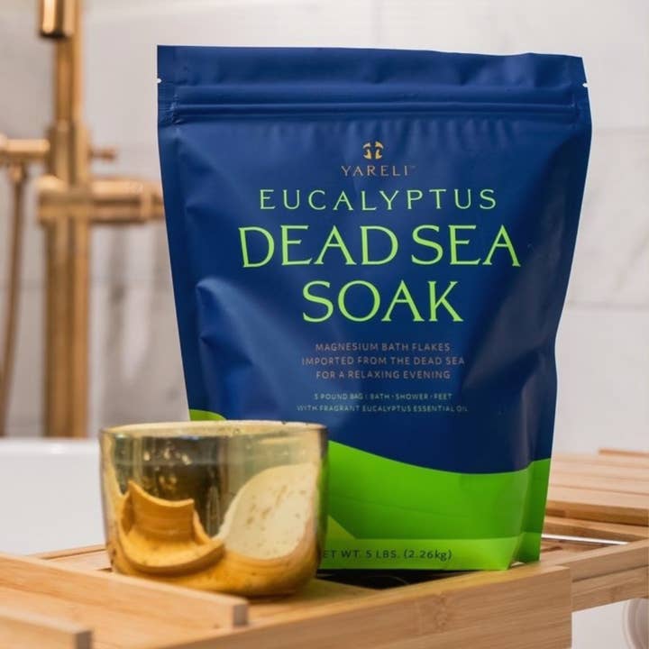 Eucalyptus Dead Sea Magnesium Bath Flakes for Refreshment for wholesale by Yareli Wellness