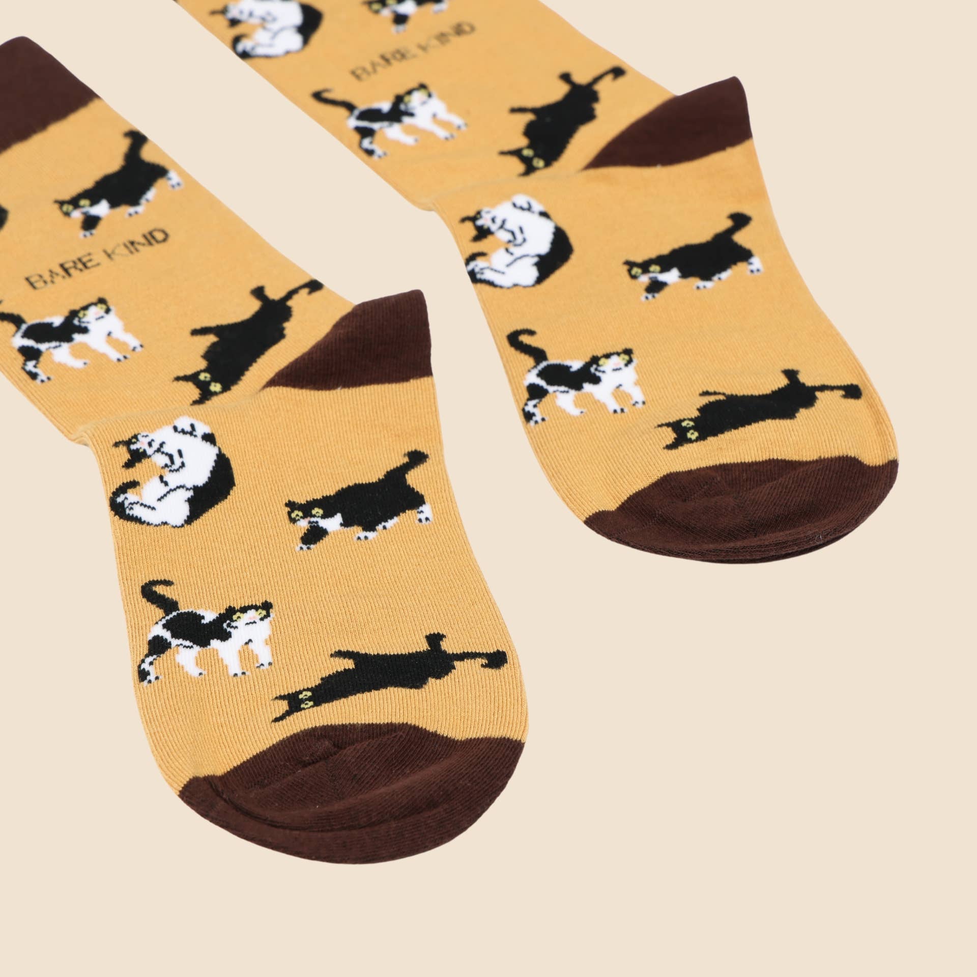 Bare Kind Socks - Vente Chaussettes – unisexe - Chaussettes marron avec motifs de chats | Chaussettes en bambou | Chaussettes marron3