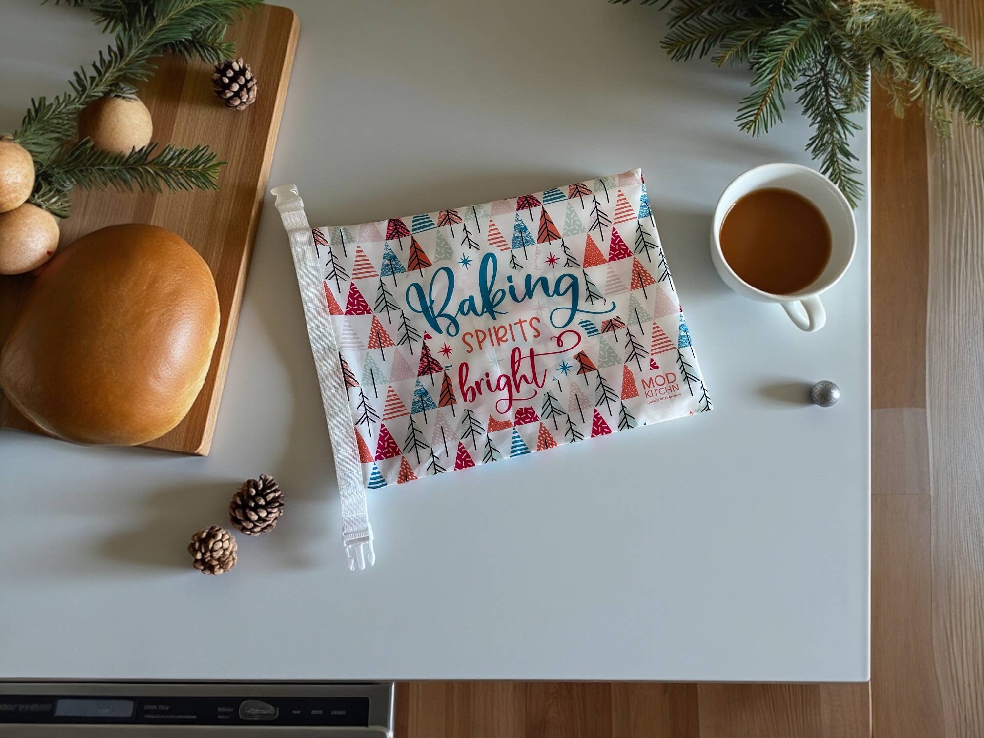 ModKitchn - Wholesale Food Storage Wrap/Bag - Festive Holiday Bread Bags | Eco-Friendly & Reusable4