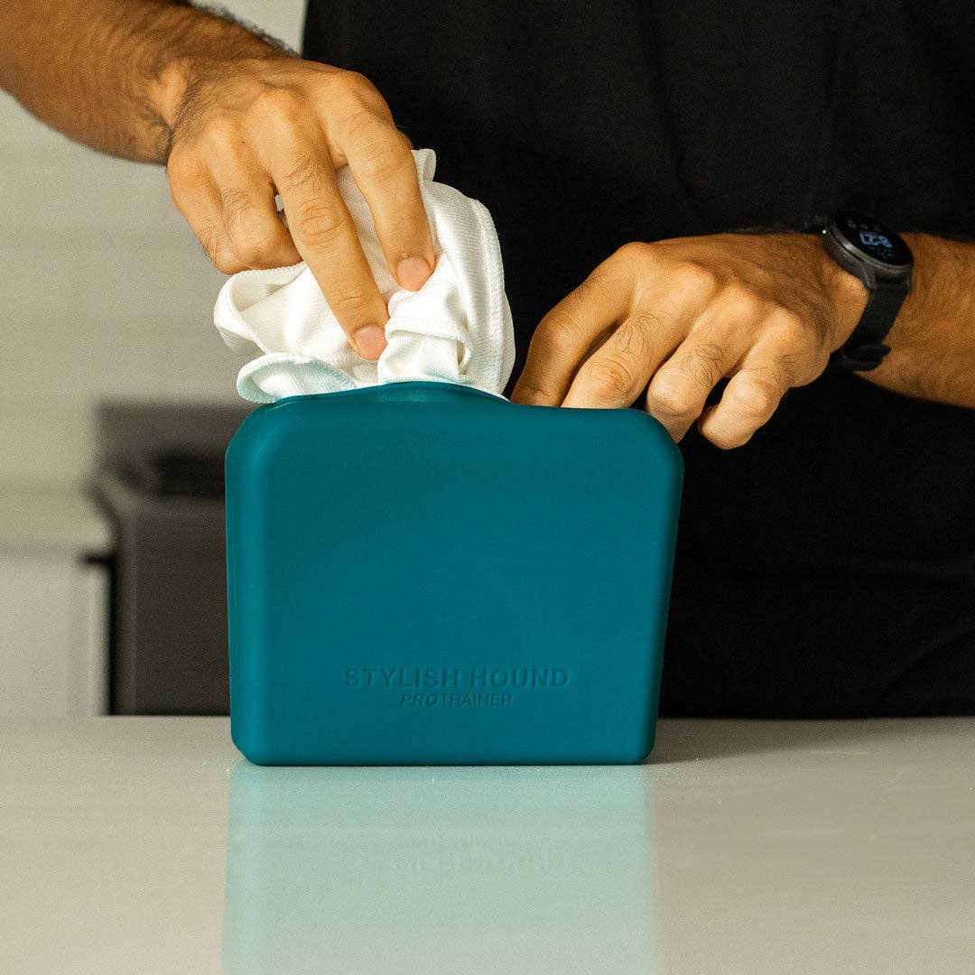 Sarcelle Pochette en silicone Teal Pro Trainer en vente sur Faire7
