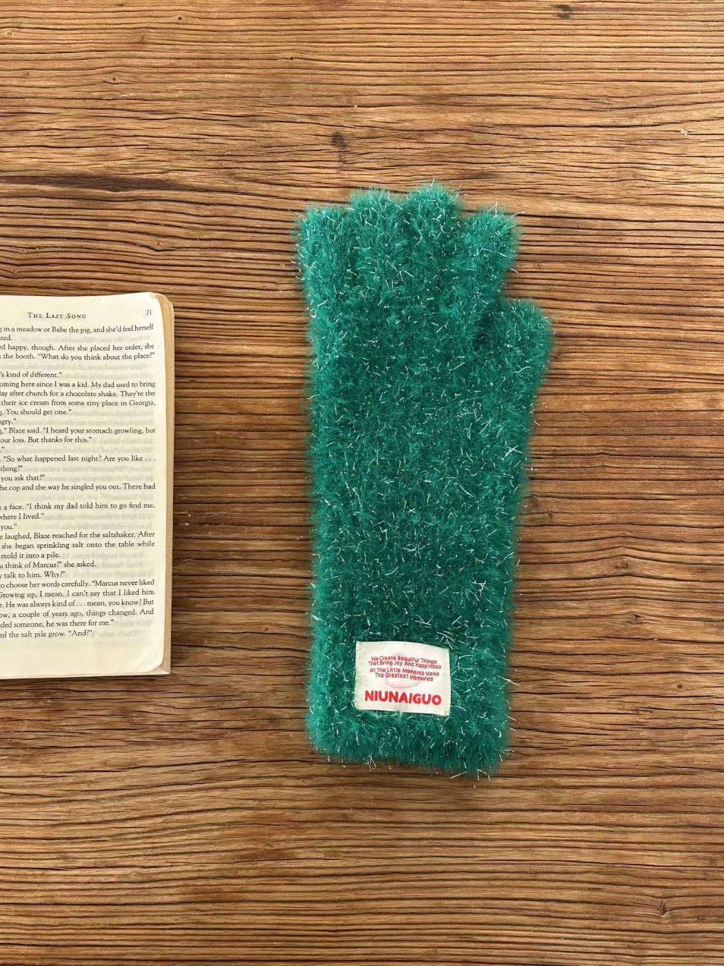 Funkyrel® Atzbranding Limited - Wholesale Gloves - Women's - Gloving - Sparkly Fingerless Gloves with Letter Patches & Touchscreen7