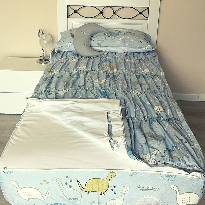 New Fairy – Großhandel Bettwäsche-Set – Kind & Baby – Zip&Dream für Einzelbett — Dino-Modell1