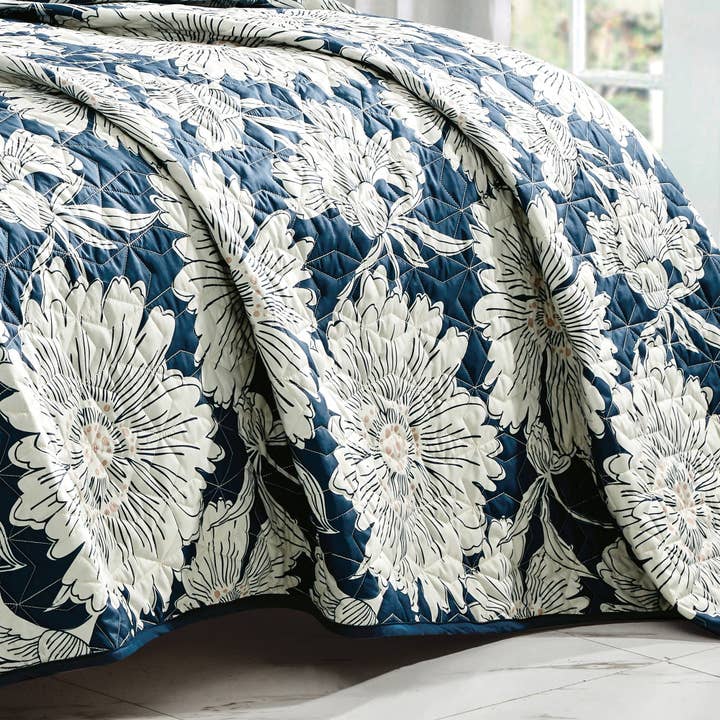 Linen Mart - Wholesale Bedding set - White Flower Quilt Set5