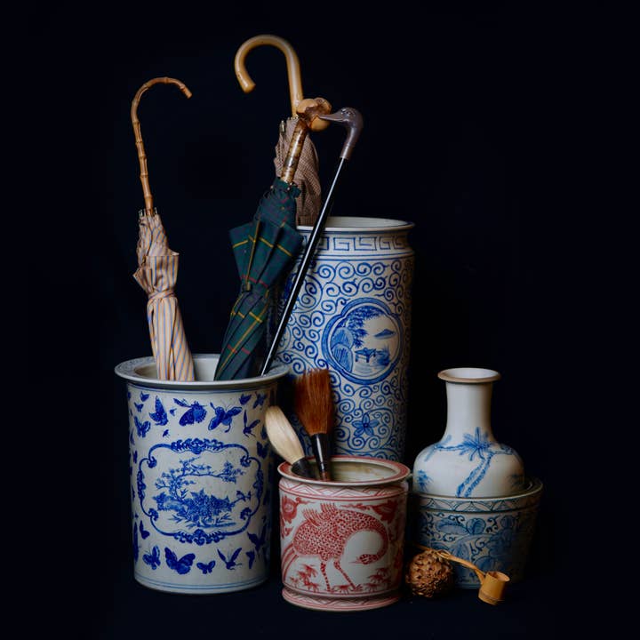 Cobalt Guild - Wholesale Umbrella Stand - Blue and White Butterfly Porcelain Umbrella Stand