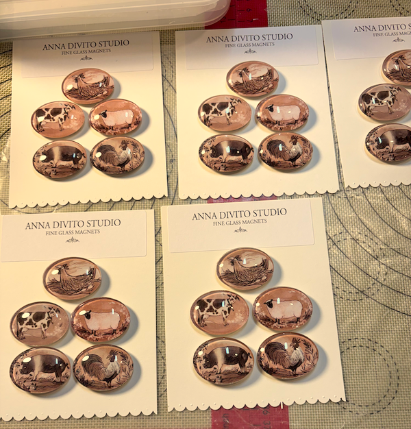 Anna DiVito Studio - Wholesale Magnet - COUNTRY FARM ANIMALS MAGNET SET | GLASS LARGE | HANDCRAFTED4